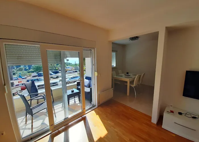 Apartman U Centru Makarske